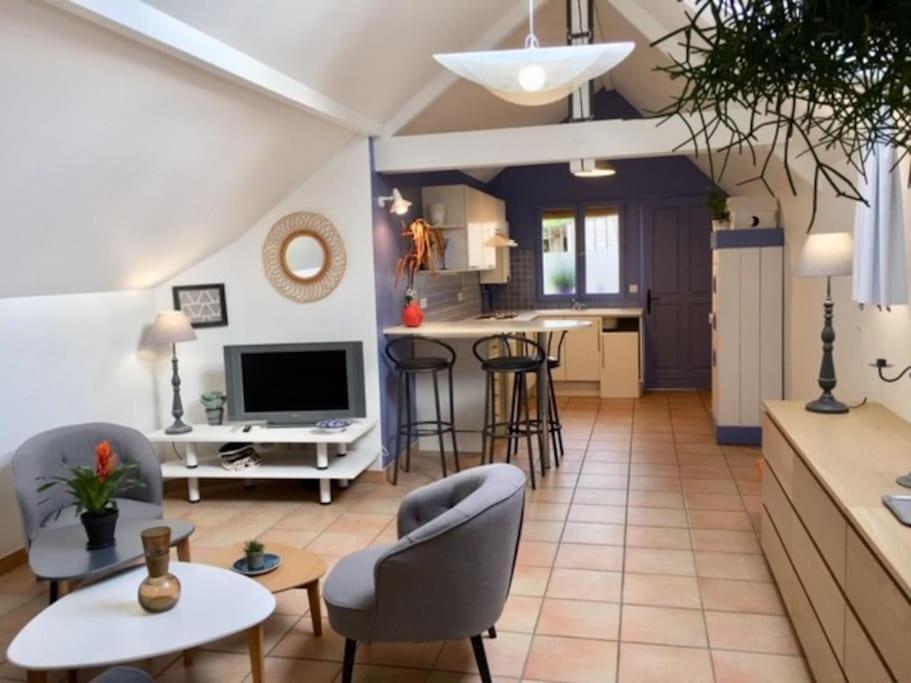 «  La Petite Maison » ....Des Grands Espaces... Сен-Мор-де-Фоссе Екстер'єр фото